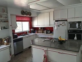 Cozy Nest Bed & Breakfast Calgary