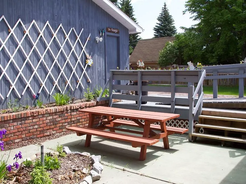 Cozy Nest Bed & Breakfast Calgary